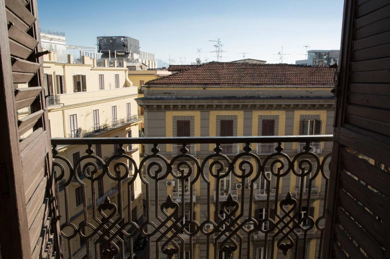 Bnb Al Centro E Meglio, Napoli Apartment Exterior photo