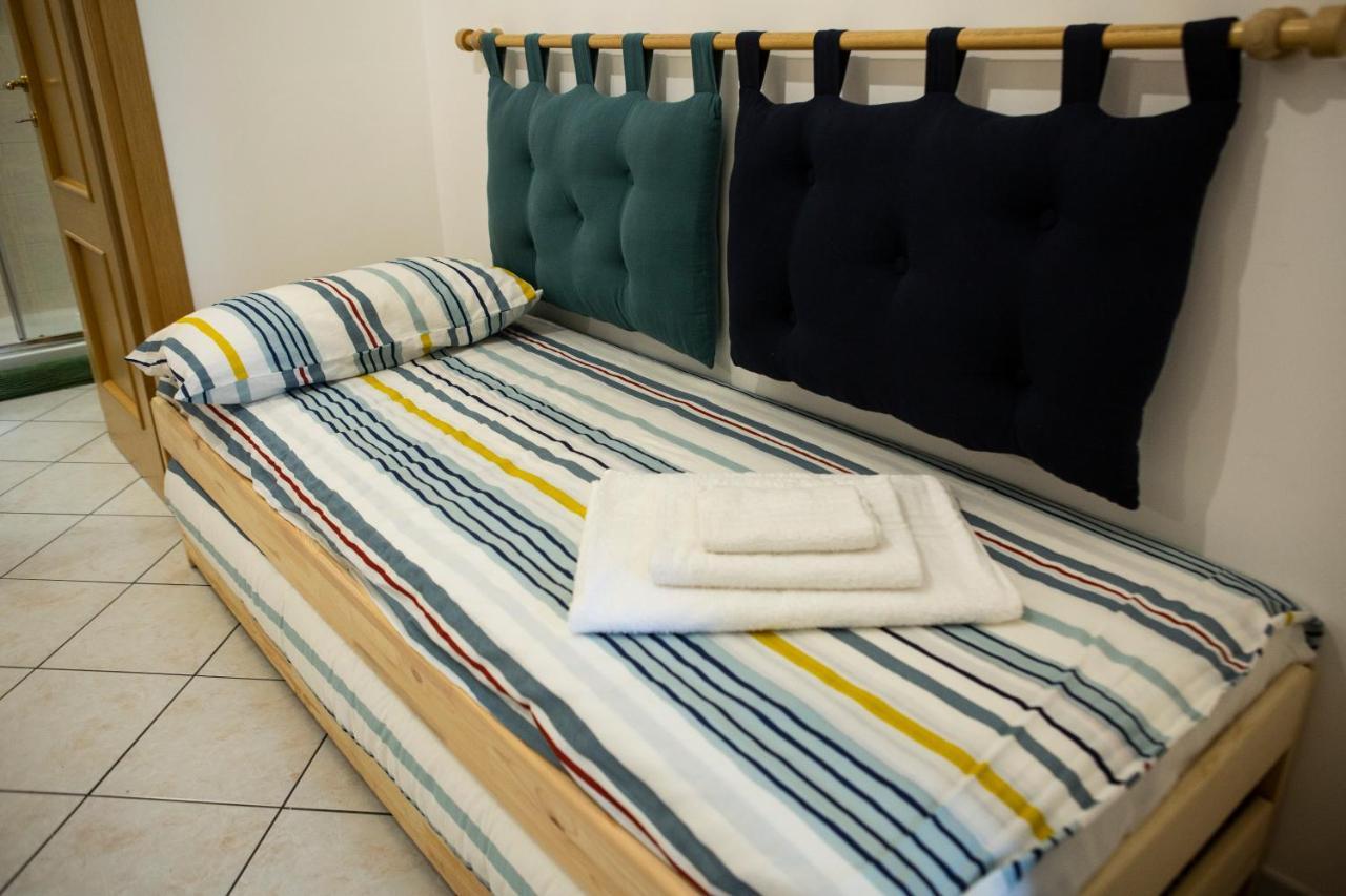 Bnb Al Centro E Meglio, Napoli Apartment Exterior photo